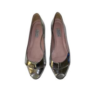 Isaac Mizrahi Silver Peep Toe Flats Ballerina Patent Leather Size 7 Made Italy